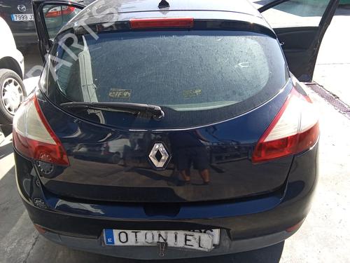 tailgate-renault-megane-iii-hatchback-bz01_-b3_-2008-40458291 main image