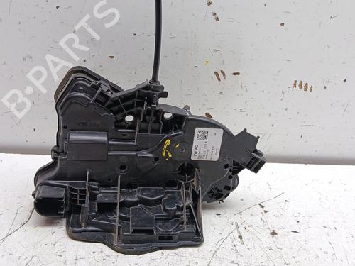 front-right-lock-seat-arona-kj7-kjp-2017-35724857 main image