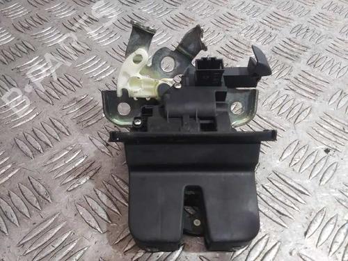 Used Tailgate lock SKODA SUPERB II Estate (3T5) 2.0 TDI 16V (140 hp) 11530856