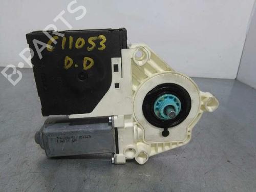Used Right front window motor SEAT LEON (1P1) 1.6 (102 hp) 5946054