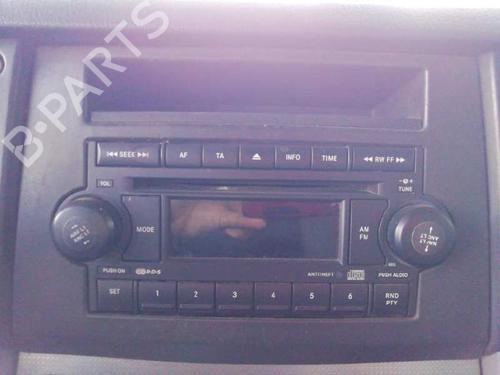 Used Radio JEEP COMMANDER (XK, XH) [2005-2010]  16852427