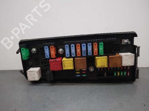 Used Fuse box OPEL VECTRA C (Z02) 1.9 CDTI (F69) (150 hp) 16965819