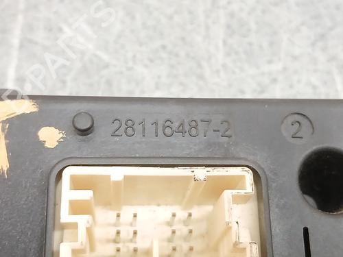 Fuse box CITROËN C4 Coupe (LA_) 1.6 HDi | BP29284394E1