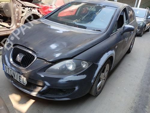 Brugte SEAT LEON (1P1) 2.0 TDI 16V (140 hp) 3479097