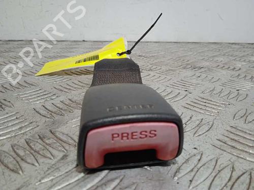 Used Seat buckle TOYOTA YARIS (_P9_) 1.3 VVT-i (SCP90_, SCP90R) (87 hp) 15650630