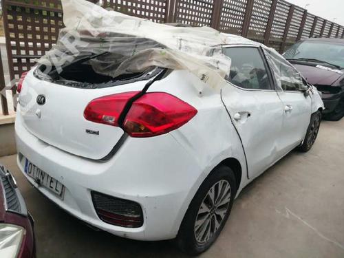 KIA CEE'D (JD)    998820