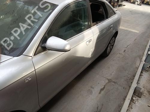 Used Left front door Left front door 37641379 37641379