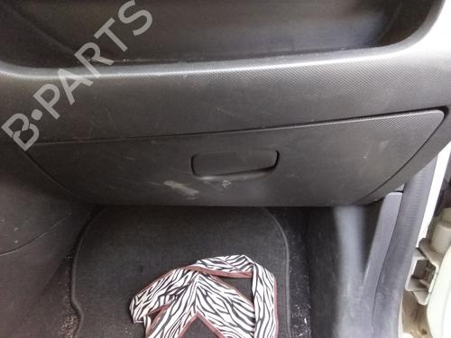 Used Glove box Glove box RENAULT ZOE (BFM_) ZOE (58 hp) 40037492 40037492