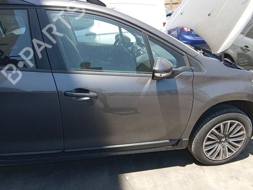 Used Right front door Right front door 37263658 37263658