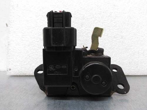 Tailgate lock KIA CARENS III MPV (UN) 2.0 CRDi 115 | BP9044215C101 