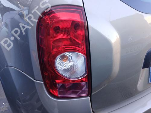 left-taillight-dacia-duster-hs_-2010-2011-2012-2013-2014-2015-2016-2017-2018-36162842 main image