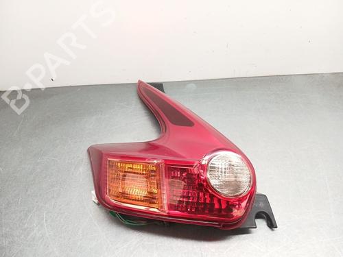 left-taillight-nissan-juke-f15-2010-2011-2012-2013-2014-2015-2016-2017-2018-2019-38912188 main image