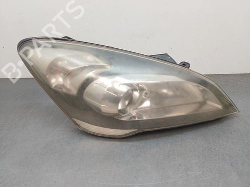 Used Right headlight KIA CEE'D Hatchback (ED) 1.4 (109 hp) 28724286