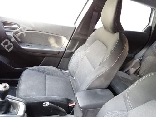 right-front-seat-renault-captur-ii-hf_-2020-39528930 main image