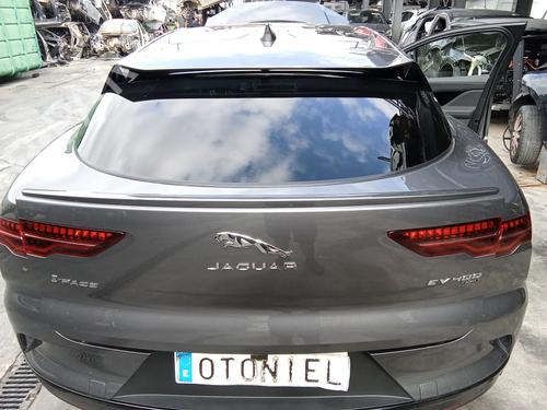 tailgate-jaguar-i-pace-x590-2018-40534238 main image