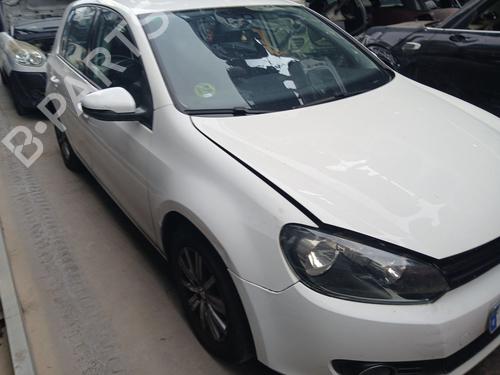 Armrest / Center console VW GOLF VI (5K1) 1.6 TDI | BP29307637I20 