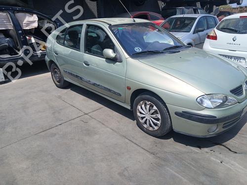 Pièces Détachées Usagées RENAULT MEGANE I (BA0/1_) 1.4 16V (BA0D, BA1H, BA0W, BA10) (95 hp) 3606343