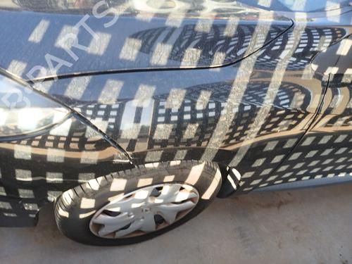 Używane Błotnik przedni lewy RENAULT MEGANE III Hatchback (BZ0/1_, B3_) 1.2 TCe (BZ2B, BZ11) (116 hp) 29826889