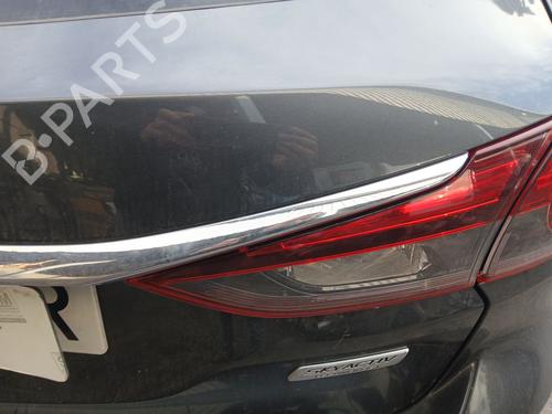 Farolim direito da mala MAZDA 6 Estate (GJ, GL) [2012-2025]  30852828