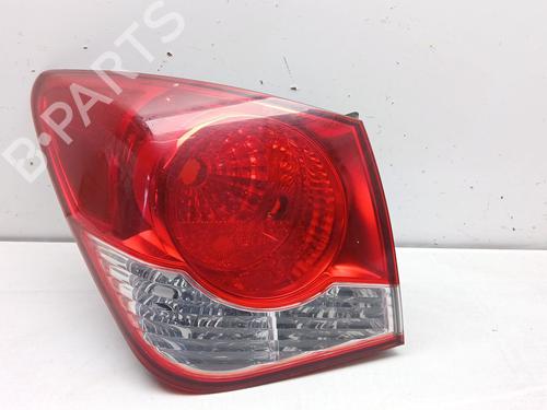Used Left taillight CHEVROLET CRUZE (J300) 2.0 CDI (163 hp) 30173135