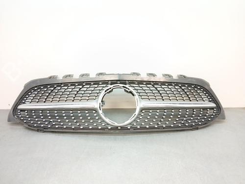 Used Grille MERCEDES-BENZ A-CLASS (W177) A 160 d (177.002) (95 hp) 30168972