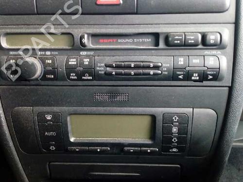 Højre baglygte bagklap SEAT LEON (1M1) 1.8 20V | BP4013055C80 