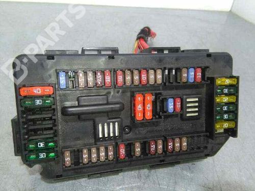 Used Fuse box BMW 1 (F21) 116 d (116 hp) 12193906