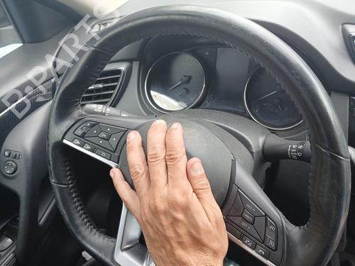 Used Steering wheel NISSAN X-TRAIL III (T32_, T32R, T32RR) 1.7 dCi (150 hp) 30836513