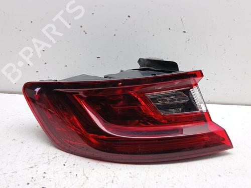 left-taillight-renault-megane-iv-hatchback-b9amn_-2015-33434195 main image