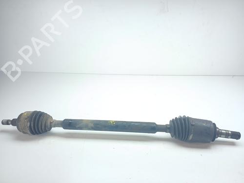 Used Left front driveshaft MERCEDES-BENZ M-CLASS (W163) ML 400 CDI (163.128) (250 hp) 32118649