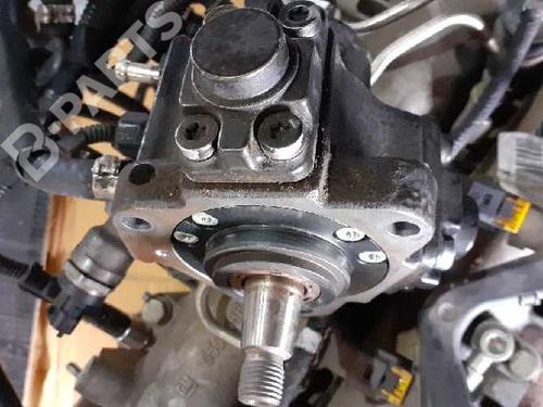 Used Injection pump OPEL INSIGNIA A (G09) [2008-2017]  9581679