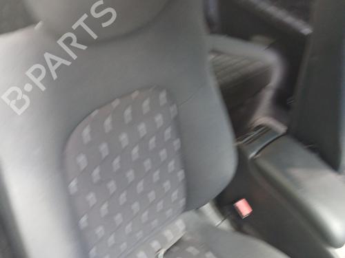 Used Right front seat MERCEDES-BENZ C-CLASS Coupe (CL203) [2001-2011]  29307659