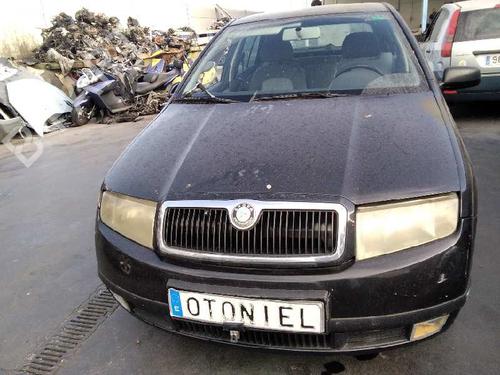 Left taillight SKODA FABIA I (6Y2) 1.4 | BP4195363C34 