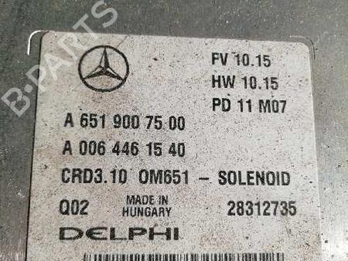 Used Engine control unit (ECU) MERCEDES-BENZ C-CLASS (W204) C 220 CDI (204.008) (170 hp) 17515492