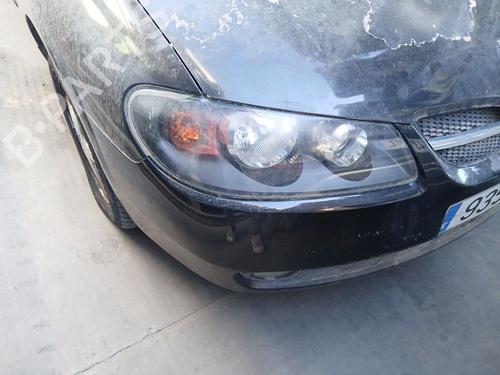 Used Right headlight NISSAN ALMERA II (N16) [2000-2025]  30805475