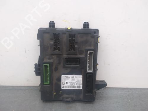 Caja reles / fusibles RENAULT MEGANE IV Grandtour (K9A/M/N_) 1.3 TCe 115 (K9N9) (116 hp) 25004271