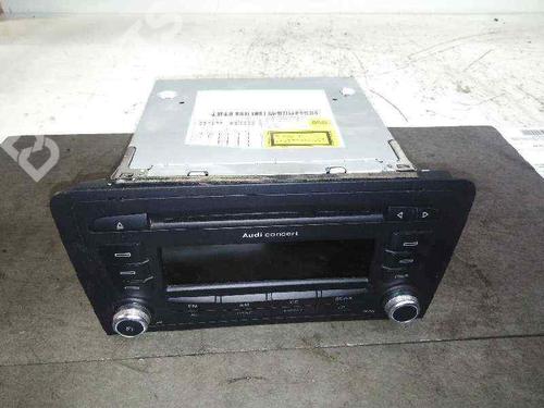 Used Radio AUDI A3 (8P1) [2003-2013]  3418405