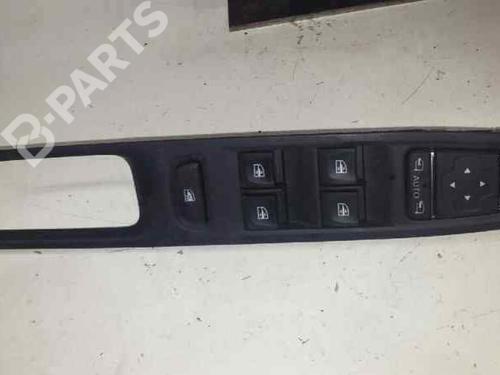 Used Left front window switch RENAULT CAPTUR I (J5_, H5_) [2013-2025]  3455979