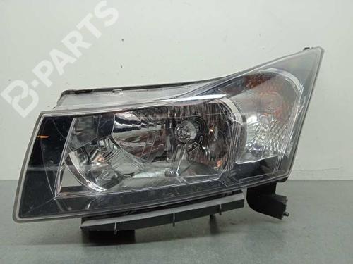 Used Left headlight CHEVROLET CRUZE Hatchback (J305) [2010-2025]  11181497