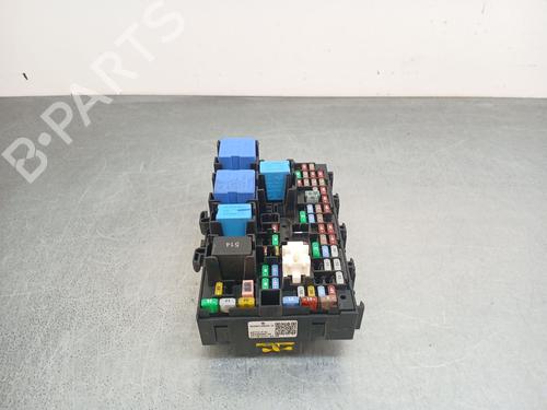 Used Fuse box Fuse box RENAULT CAPTUR II (HF_) LPG (HFMT) (101 hp) 40236703 40236703