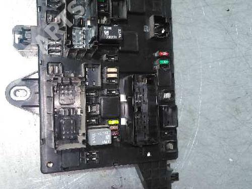 Used Fuse box OPEL ASTRA J (P10) 1.7 CDTI (68) (110 hp) 6118468