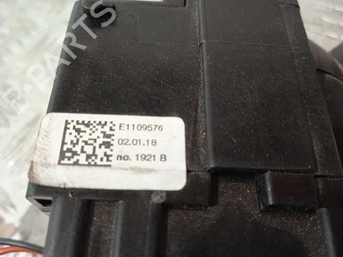 Headlight switch DACIA SANDERO II TCe 90 (B8M1, B8MA, B8AC) | BP12529272I24 - Image 4