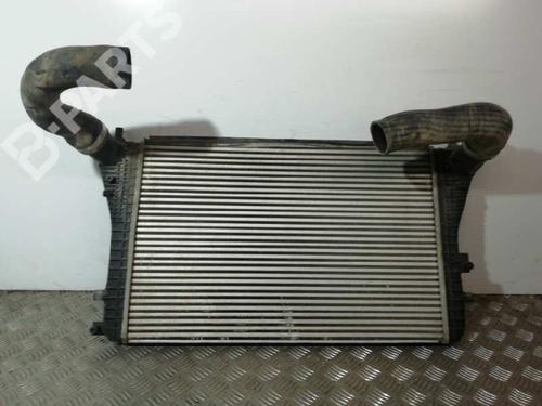 Intercooler VW TOURAN (1T3) 1.6 TDI (105 hp) 9827417