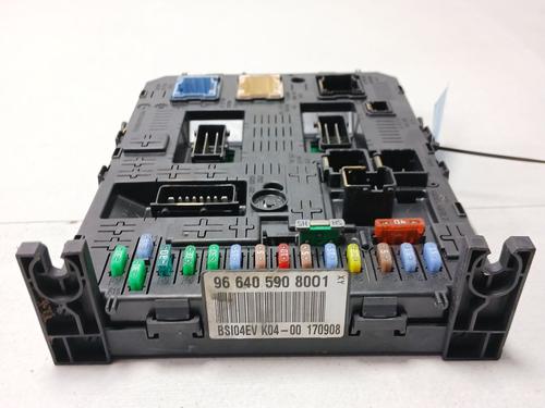 Fuse box PEUGEOT 308 I (4A_, 4C_)  | BP22969379E1 
