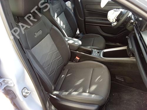 Asiento delantero derecho Asiento delantero derecho JEEP AVENGER (J2) Electric (156 hp) 39900523 39900523