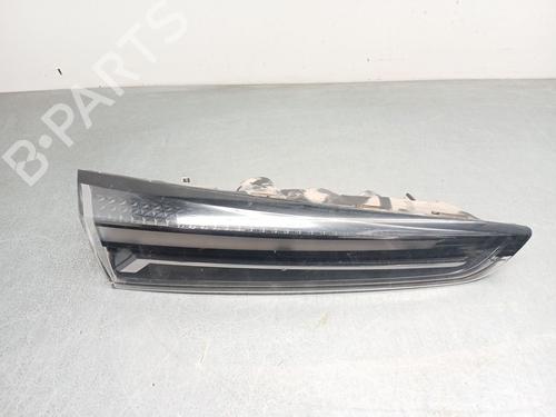 left-tailgate-light-renault-captur-ii-hf_-2020-39528944 main image