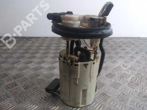 Used Fuel pump TOYOTA AVENSIS Saloon (_T25_) [2003-2008]  11937790