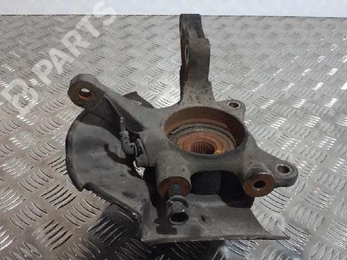 Left front steering knuckle KIA SPORTAGE II (JE_, KM_) 2.0 i 16V | BP8498495M25 