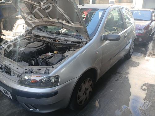 Brugte FIAT PUNTO (188_) 1.2 60 (188.030, .050, .130, .150, .230, .250) (60 hp) 4372938
