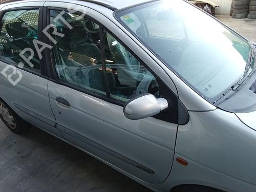 Used Right front door Right front door RENAULT MEGANE Scenic (JA0/1_) 1.6 16V (JA0B, JA04, JA11, JA00) (107 hp) 39802613 39802613